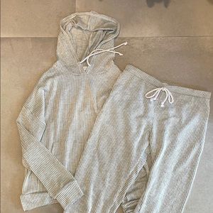 Brand New Lounge Set